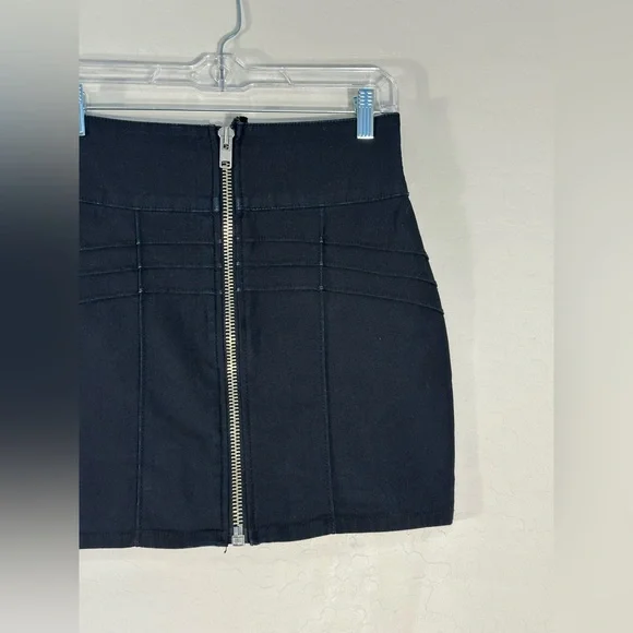 Kill City The Original Cult Goth Full Zip Black Mini Skirt size 4 - Picture 3 of 5